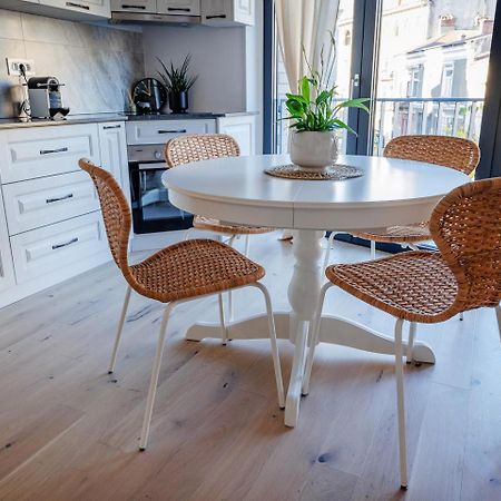 The Corner Luxe Apartment Bukarest Eksteriør billede
