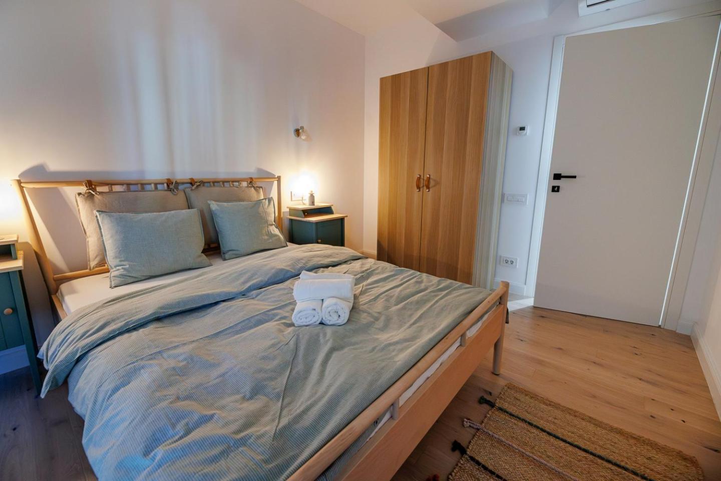 The Corner Luxe Apartment Bukarest Eksteriør billede
